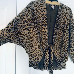 Chico’s Cheetah Print Sweater Size 1 US Medium